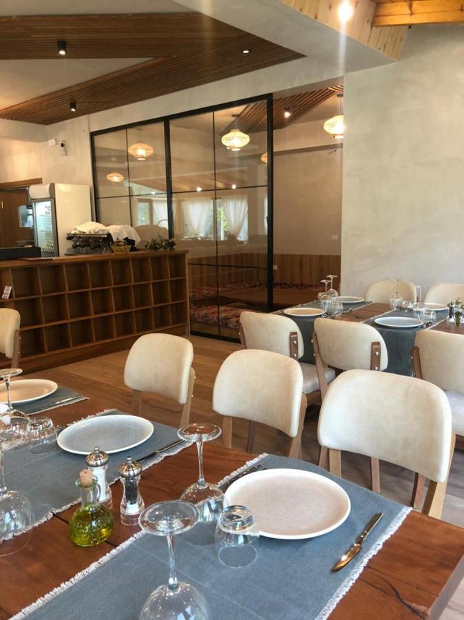 Hotel Restaurant Alpet 4*